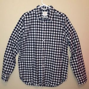 Gap men’s button down shirt. EUC